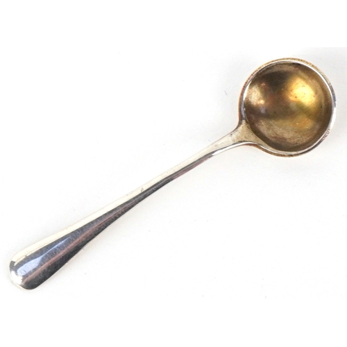 3675 - A Napper & Davenport open salt with blue glass liner and mustard spoon, Birmingham 1922 together wit... 