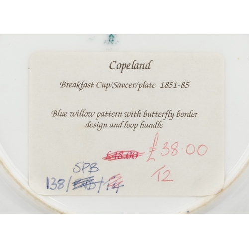 425 - A collection of 19th century English porcelain tea cups, coffee cups and saucers, including Worceste... 