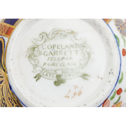 425 - A collection of 19th century English porcelain tea cups, coffee cups and saucers, including Worceste... 