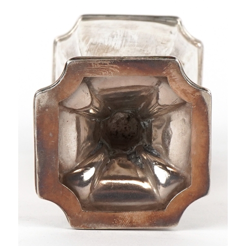 3575 - Philip Hanson Abbot, an Edwardian silver pedestal caster, London 1909, 17cm high, 173.2g.