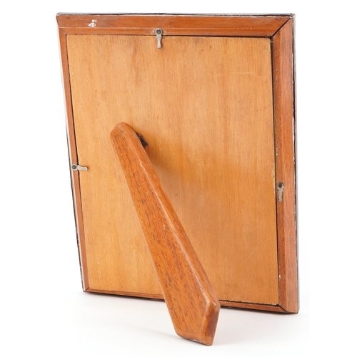 3621 - A Peruvian rectangular silver easel photo frame, 26.5cm x 21cm, aperture size 23cm x 17cm.