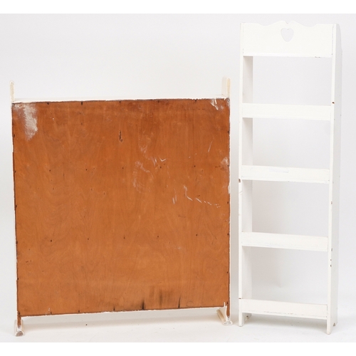 2092 - An Arts & Crafts style white painted open bookcase together with a similar floor standing bookcase, ... 