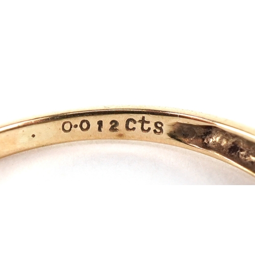 3279 - A 9ct gold diamond and green stone half eternity ring, size S, 1.6g.