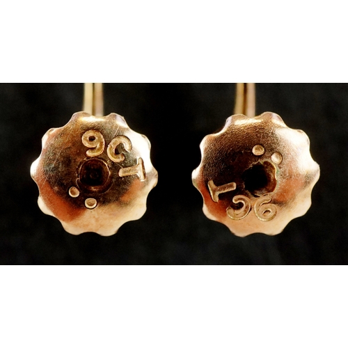 3221 - A pair of 9ct gold cultured pearl screw back earrings, 5.8mm in diameter, total 1.5g.