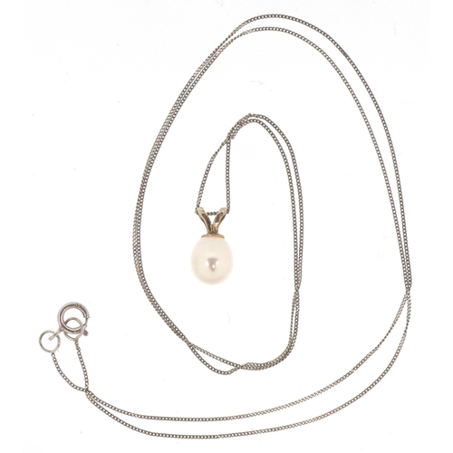3266 - An unmarked gold cultured pearl pendant on a 9ct white gold necklace, 1.0cm high and 46cm in length,... 
