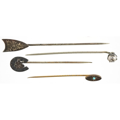 3270 - Antique and later jewellery including an agate compass pendant, a turquoise cluster brooch and stick... 