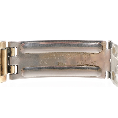 3185 - Omega, a vintage gentlemen's Omega Constellation automatic wristwatch having date aperture, the dial... 