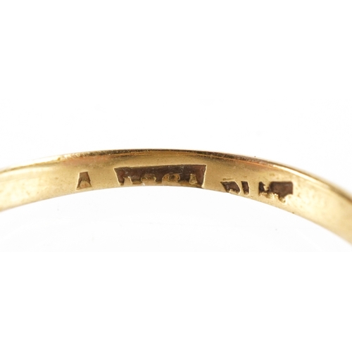 3152 - An Art Deco 18ct gold and platinum diamond cluster ring, size K, 2.1g.