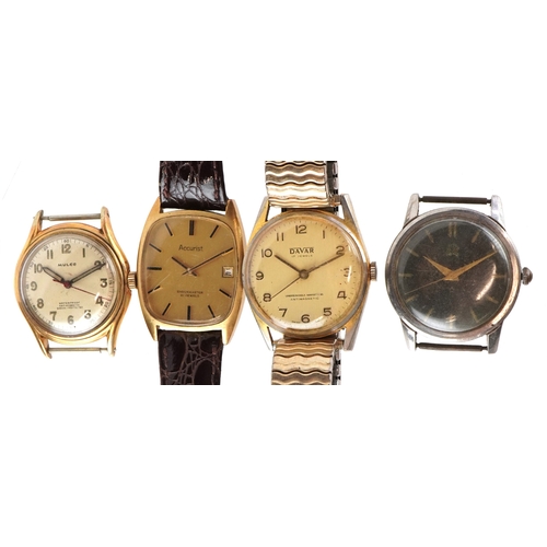 3517 - Four vintage gentlemen's wristwatches including Davar and Mulco.