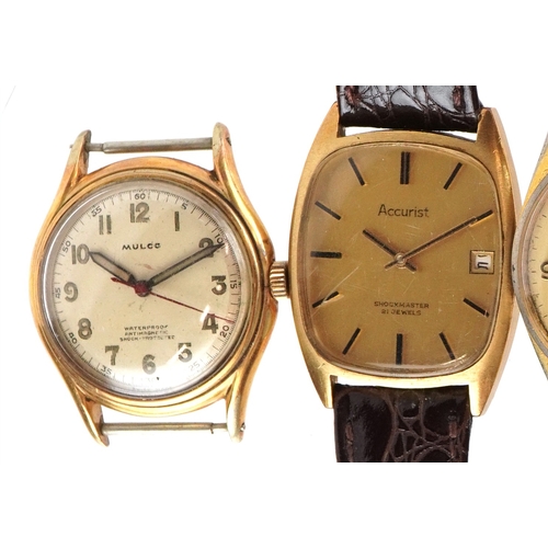 3517 - Four vintage gentlemen's wristwatches including Davar and Mulco.