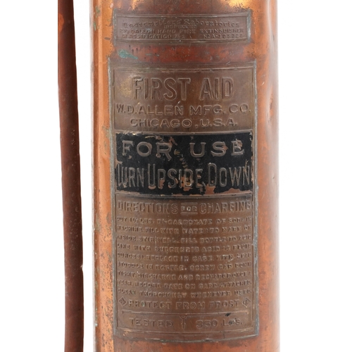 1520 - A vintage style copper fire extinguisher, 60cm high.