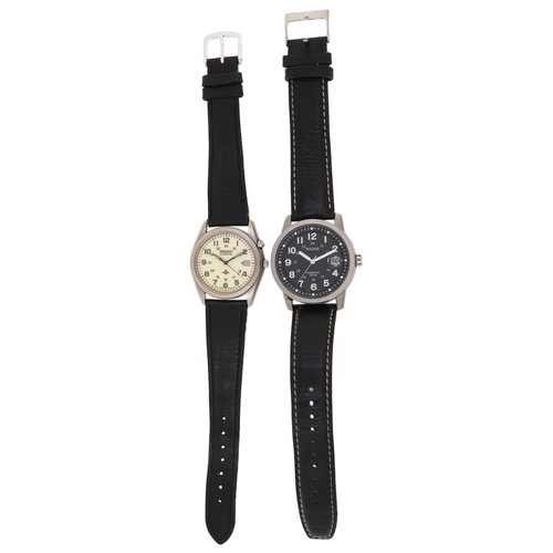 3407 - Two gentlemen's Seiko and Pulsar kinetic wristwatches with date apertures.