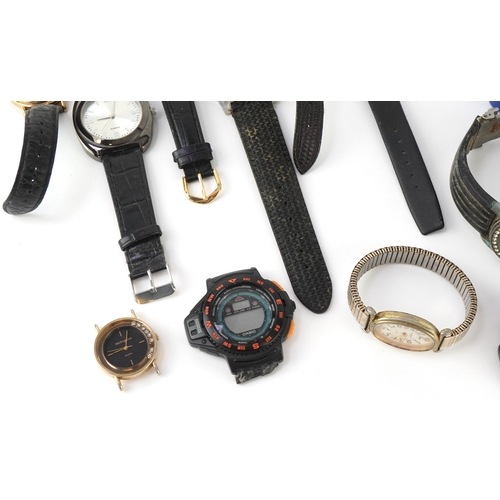3464 - Vintage and later gentlemen's wristwatches including Lorus, Corvette, Casio and Citron.