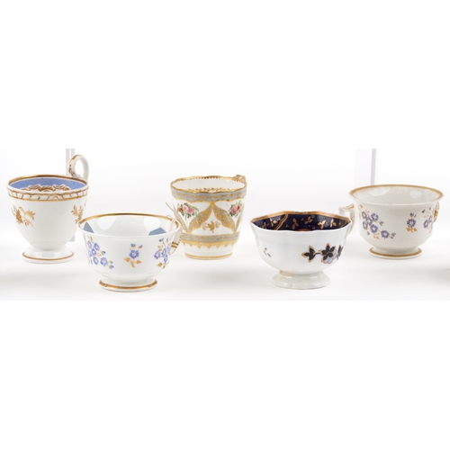 541 - 19th century English porcelain tea cups, coffee cups and saucers including Flight Barr & Barr, each ... 