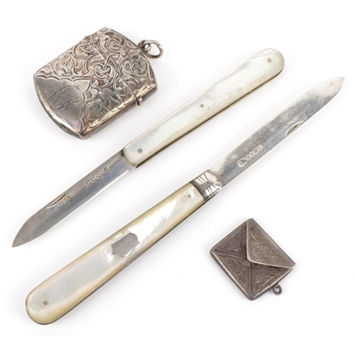 3657 - Victorian and later silver objects comprising two silver and mother of pearl folding pocket knives, ... 