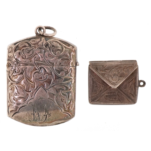 3657 - Victorian and later silver objects comprising two silver and mother of pearl folding pocket knives, ... 