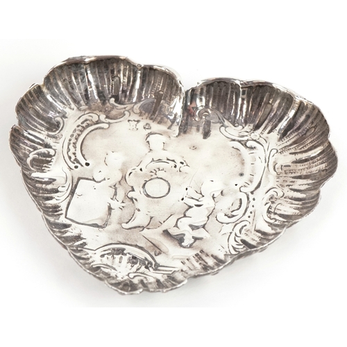 3644 - Victorian and later silver comprising a set of six teaspoons, christening tankard, shell shaped dish... 