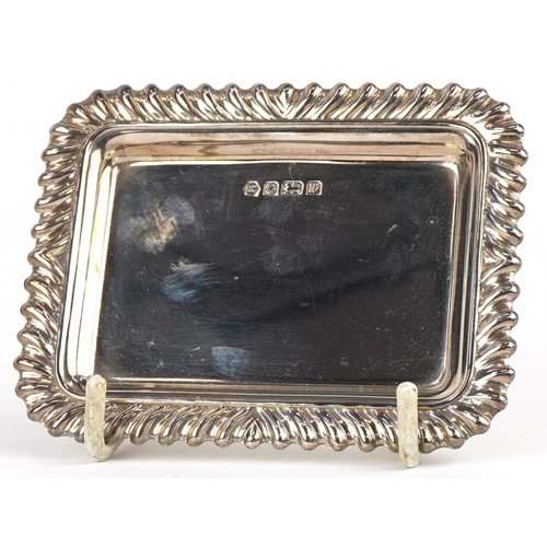 3727 - Carrs, a silver pin dish, Sheffield 1996, 9cm wide, 28.4g, with box.