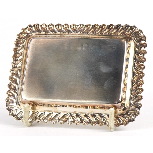 3727 - Carrs, a silver pin dish, Sheffield 1996, 9cm wide, 28.4g, with box.