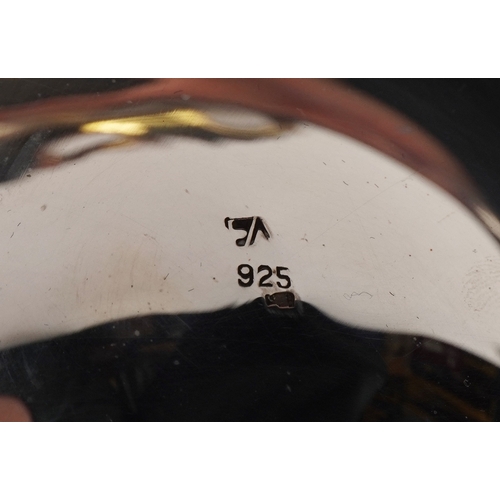 3719 - A Kappa Gallery Greek silver footed sweetmeat dish with pierced decoration, 8.5cm high, 108.8g, with... 