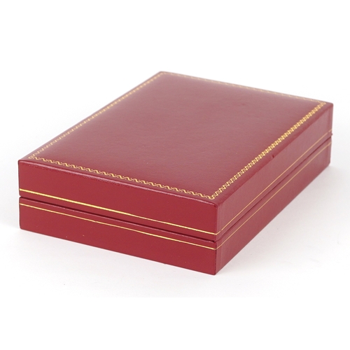 3086 - A 9ct gold cultured pearl pendant on a 9ct gold necklace together with matching earrings, 1.6cm high... 