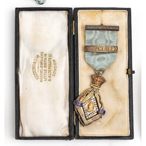 1347 - A silver masonic medal dated 1897 to commemorate the diamond jubilee of Queen Victoria, cased, toget... 
