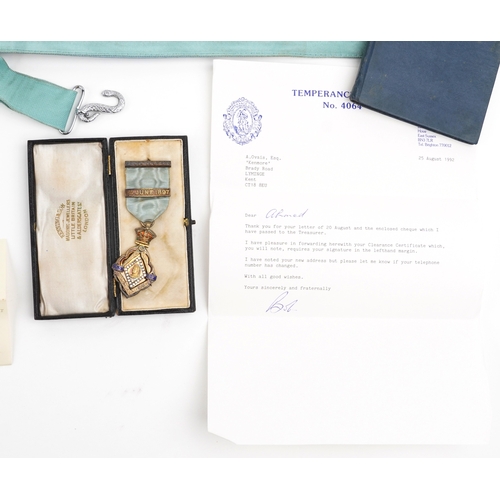 1347 - A silver masonic medal dated 1897 to commemorate the diamond jubilee of Queen Victoria, cased, toget... 