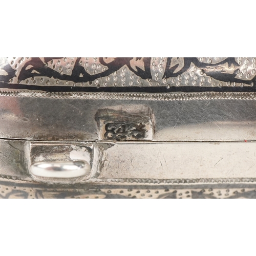 3596 - A Russian silver niello work box decorated with a three horse drawn troika, standard 84, 6.4cm wide,... 