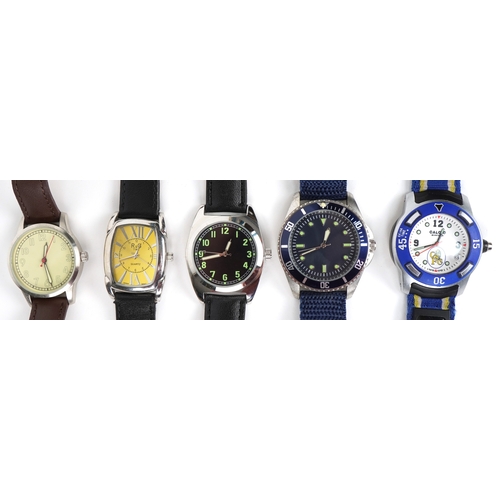 3511 - Nine vintage and later wristwatches including Sekonda and Calcio.