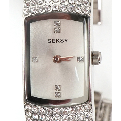 3541 - Six vintage and later ladies wristwatches including Seksy, Sekonda and Accurist.