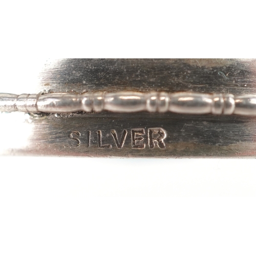 3376 - Silver jewellery including an unmarked agate brooch and stickpin, the largest 5.4cm in length, total... 