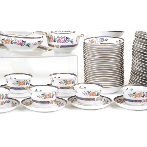 675 - An extensive Narumi Japanese dinner/tea service including fruit bowl, dinner plates, meat platters a... 