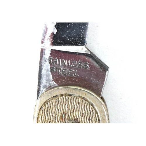 1869 - Vintage and later folding pocket knives and tools including silver plated, mother of pearl and horn ... 