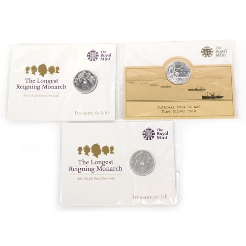 1136 - Three twenty pound .999 fine silver coins, two dated 2015 commemorating The Longest Reigning Monarch... 