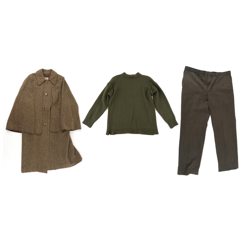 1039 - Wool clothing including a Scottish House cape coat, an Edinburgh Woollen Mill knitted jumper and gen... 