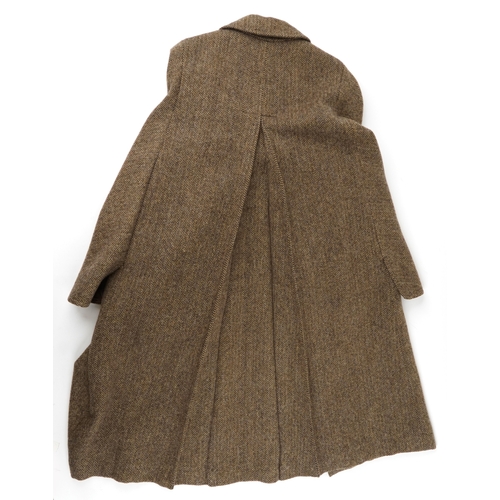 1039 - Wool clothing including a Scottish House cape coat, an Edinburgh Woollen Mill knitted jumper and gen... 