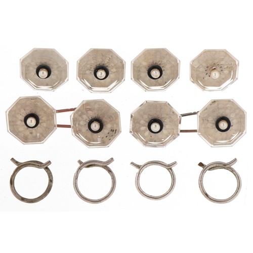 3124 - A set of 18ct white gold enamel and quartz gentlemen's dress studs and cufflinks, each set with a se... 