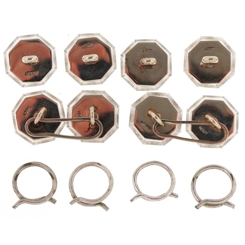 3124 - A set of 18ct white gold enamel and quartz gentlemen's dress studs and cufflinks, each set with a se... 