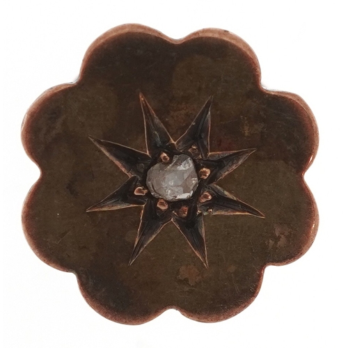 3228 - A 9ct gold carnelian, bloodstone and onyx spinner fob, 1.8cm high together with an unmarked gold dia... 