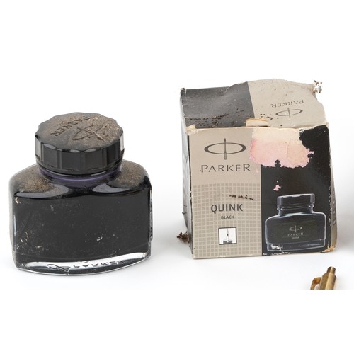 1801 - Vintage and later fountain pens and ballpoint pens including Calibre, Waterman and Papermate.