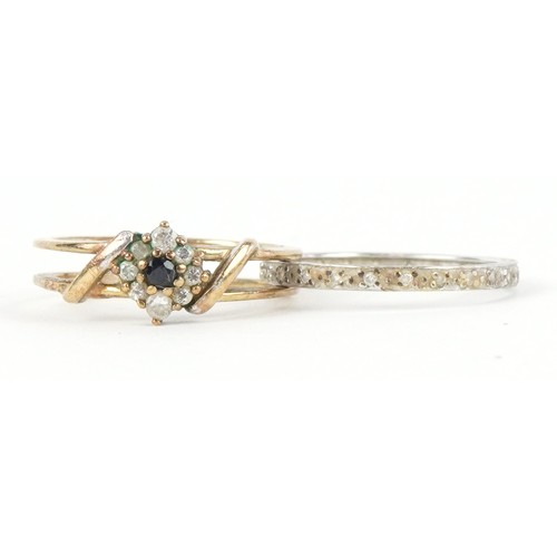 3293 - A 9ct white and yellow gold cubic zirconia and blue spinel ring with a detachable band, size N, 3.4g... 
