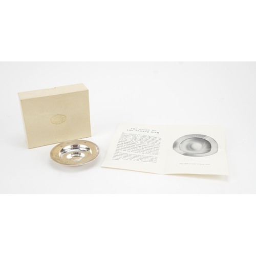 3607A - Tessiers Ltd, a circular silver Armada dish, London 1987, 9.5cm in diameter, 58.5g, with box