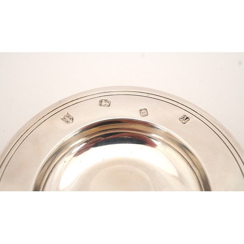 3607A - Tessiers Ltd, a circular silver Armada dish, London 1987, 9.5cm in diameter, 58.5g, with box