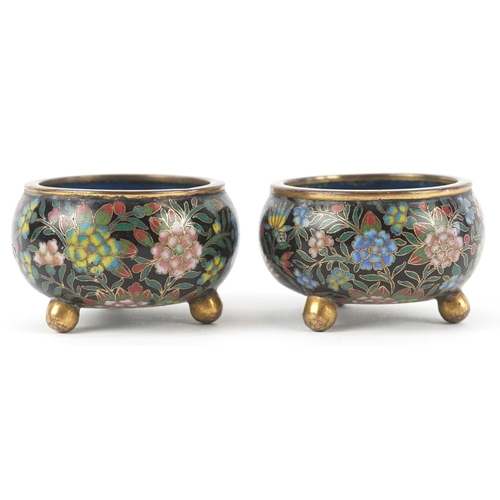 175 - A pair of Chinese cloisonné open salts, 4.3cm in diameter.