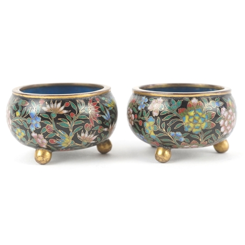 175 - A pair of Chinese cloisonné open salts, 4.3cm in diameter.