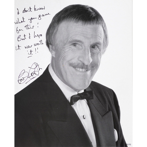 637 - A large collection of film star and famous faces autographs, predominantly 1990s personalized to Jer... 