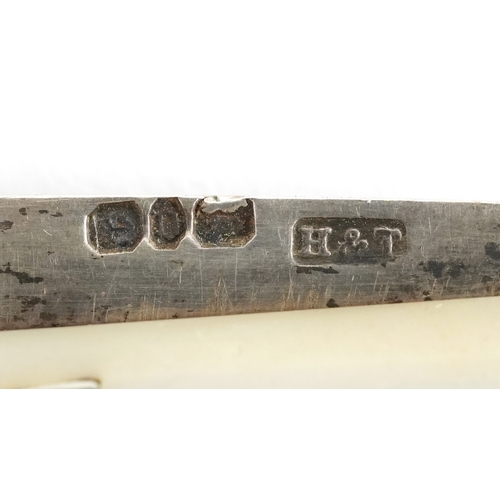 106 - Early 20th century mother of pearl flanked pocket knives with silver blades including two by William... 