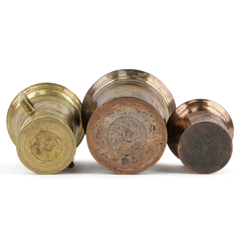  17th century and later bronze pestles and mortars, the largest pestle 20cm in length.