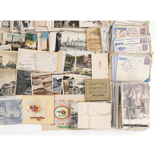 A large collection of early 20th century and later postcards, greetings ...