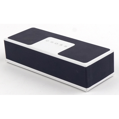 112 - An as new Cross fountain pen having an 18ct gold nib, with box.